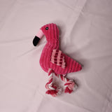 Flamingo,Hundespielzeug,Quietsch,interaktiv,robust,Zerrspiel,Kauspielzeug,kuschelig,Hunde,Plüsch,Seilbeine,kleineHunde,mittelgroßeHunde,Zahnpflege,spaßig,langlebig,strapazierfähig,Kauen,ziehen,bissfest,Spielzeit,Hundeunterhaltung,Beschäftigung,Belohnungssystem,Zahnreinigung,welpenfreundlich,leicht,tragbar,quietschend,Apportieren,Hundeaktivität,Zerrspaß,Haustierbedarf,Leckerli,Zahnfleischmassage,Training,freundlich,Hundebedarf,Hundeerziehung,Beißvergnügen,Hundebesitzer,Hundeausrüstung,Geschenkidee,DogFreund